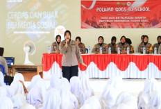 Polwan Polres Lamtim Sosialisasi Kenakalan Remaja di SMKN 1 Sukadana