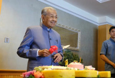 Catat! Ini 5 Rahasia Panjang Umur Dr Mahathir Muhammad di Usia 100 Tahun