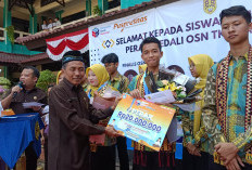 Yayasan Al Kautsar Apresiasi Siswa Peraih Medali OSN 