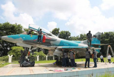 Dihibahkan, Monumen Pesawat Skyhawk Pemkab Tulangbawang Direlokasi ke Lanud Pangeran M. Bun Yamin