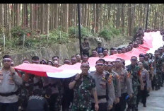 Bentangkan Bendera Merah Putih 79 M, Libatkan 200 Personel TNI-Polri