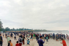 Pantai Labuhan Jukung Ramai, Pengunjung Banyak dari Luar Daerah