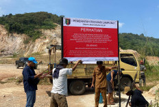 DLH Kembali Segel Dua Tambang Ilegal di Campang Raya