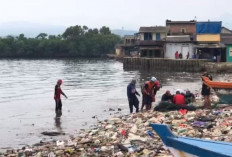 Nelayan Sukaraja Keluhkan Limbah Cemari Laut
