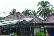 Cuaca Ekstrem Hantam Rumah dan Kapal Nelayan