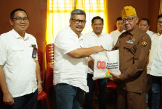 PTPN IV Regional VII Bagikan Sembako untuk Veteran, Purnakarya, dan Masyarakat di Momen HUT Ke-80 RI