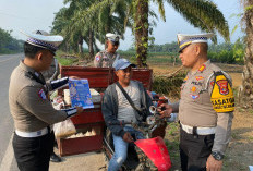 Operasi Zebra Krakatau 2024, Satgas Preemtif Polres Waykanan Gelar Sosialisasi di Jalinsum Baradatu