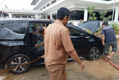 Seluruh Kendaraan Terendam Banjir di Basement Pemkab Pesbar Sudah Dievakuasi 