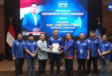 Demokrat Beri SK Rekom Empat Bakal Paslon Kada di Lampung 