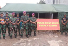 Dirikan Posko, Pasukan Marinir Tetap Siaga di Lokasi Terdampak Banjir