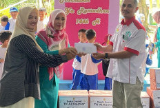 Siswa TK Al Kautsar Belajar Berbagi 