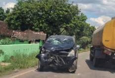 Avanza di Bukitkemuning Tabrak Dua Motor Satu Orang Tewas 