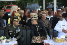 Ketua DPRD Hadiri Upacara HUT ke-79 Lampung Tengah, Bupati Ardito Ajak Masyarakat Terus Berinovasi
