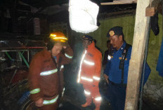 Diduga Percikan Las Picu Ledakan, Rumah di Bumi Waras Terbakar, Satu Warga Tewas Tersetrum