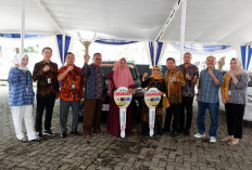 Bank Lampung Serahkan 2 Mobil Grand Prize Undian Lokal 2024