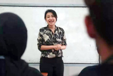 Risa Santoso, Rektor Termuda di Indonesia