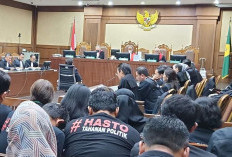 Hasto Didakwa Suap dan Rintangi Penyidikan KPK