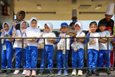   Anak-Anak TK Dapat Makanan Bergizi