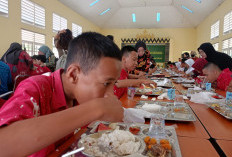 Ayam dan Sayur Sop Menu Uji Coba Program MBG di SLB Dharma Bhakti Kemiling