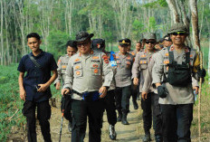 Personil Polres Tubaba Longmarch Belasan Kilometer