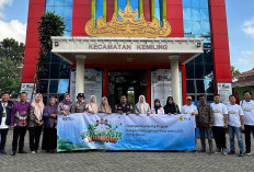  PLN UID Lampung Ajak Masyarakat Kumpulkan Ribuan Botol Plastik lewat Aksi Clean Up