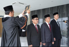   Dua Dekan Fakultas Baru  dan Ketua LPM UIN RIL Dilantik