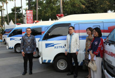 Astra Serahkan 35 Unit Ambulans untuk Mendukung Layanan Kesehatan Masyarakat di Indonesia