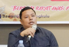 Bawaslu Bengkulu Semprit Paslonkada terkait APK 