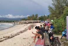   Pantai Labuhan Jukung Masih Jadi Primadona
