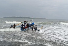 Cuaca Ekstrem Tak Surutkan PLN Jaga Pasokan Listrik Tetap Aman hingga Pulau Terluar  Lampung 