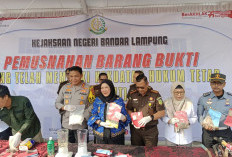 Kejari Bandar Lampung Musnahkan Barang Bukti 361 Perkara, Ada Sabu hingga Kosmetik