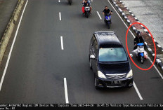 Terekam CCTV, Pelaku Buang Mayat dalam Karung di Tangerang Naik Motor Beat
