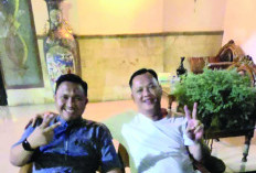 Beredar Foto Antonius Bertemu Aries Sandi
