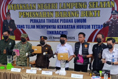 Kejari Lamsel Musnahkan Barang Bukti Berbagai Perkara Senilai 32 Miliar