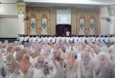 Lulus, 383 Siswa SMA Al Kautsar Sujud Syukur