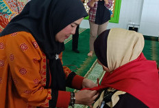 Wali Kota Eva Dwiana Lepas 530 Jemaah Umrah Gratis, Minta Travel Prioritaskan Disabilitas dan Lansia