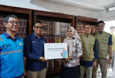 PLN UID Lampung Salurkan Bantuan untuk UMKM Qinan Tapis Pringsewu