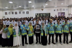 Akhiri Studi, Pertukaran Mahasiswa asal Jepang Tampil pada PKKMB PBSI FKIP Unila