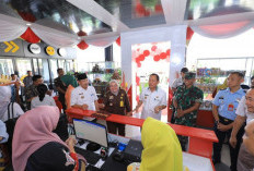 Pj. Bupati Buka Gerai Dekranasda Tulangbawang di Rest Area KM 208