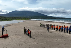 Damkar Lamsel Latihan Penyelamatan Korban Tenggelam