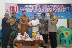 PT Darma Agrindo Bagikan 300 Paket Sembako ke Warga