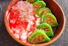 Es Pisang Ijo yang Segar dan Lembut