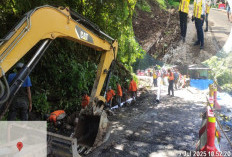   BPJN Perlebar Jalan di Titik Amblas Jalur Liwa–Krui 