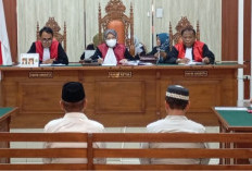 Sidang Berlanjut, Didakwa Perkaya Diri 