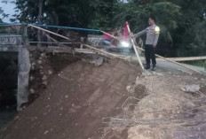 Cuaca Ekstrem, Jembatan  Penghubung di Semaka Terkikis