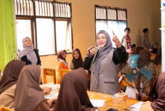  Siswa Dilatih Kemampuan Literasi  Bernalar Kritis dan Analitis