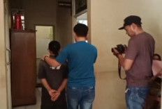 Jebol Plafon, Pelaku Perkosa Tetangga 