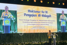 Bahlil Minta Ibu-Ibu Pengajian Perkuat Suara Golkar 