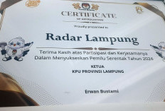 Partisipatif terhadap Tahapan Pemilu, KPU Hadiahi Radar Lampung Penghargaan 