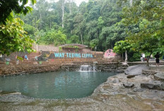 Berendam di Pemandian Way Tebing Ceppa Sambil Menikmati Panorama Gunung Rajabasa 